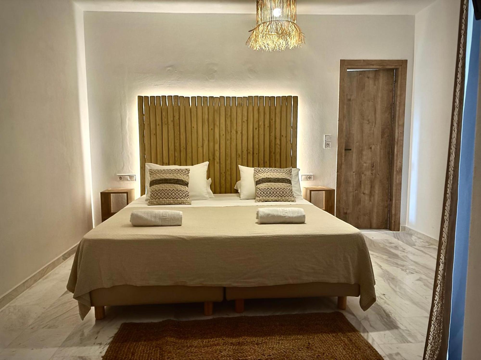Athina Rooms - Lounge Apartments Parikia  Bagian luar foto