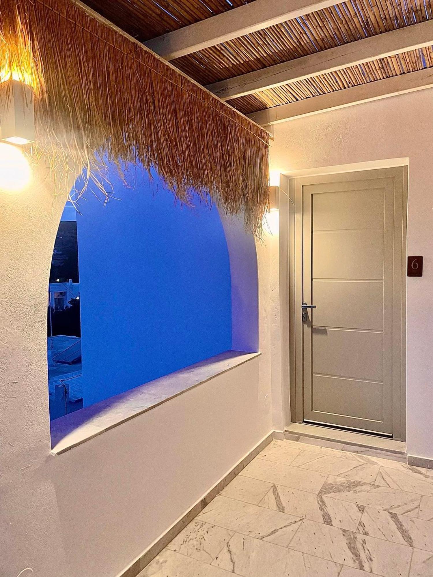 Athina Rooms - Lounge Apartments Parikia  Bagian luar foto